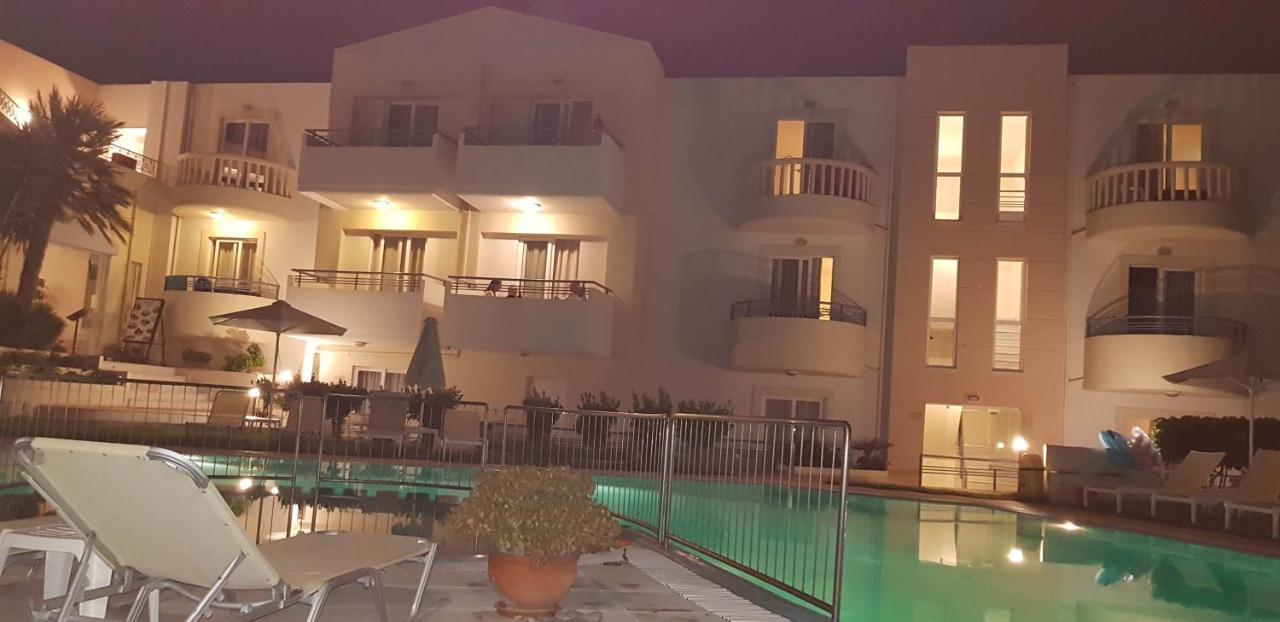 Melina Beach Platanés Екстериор снимка