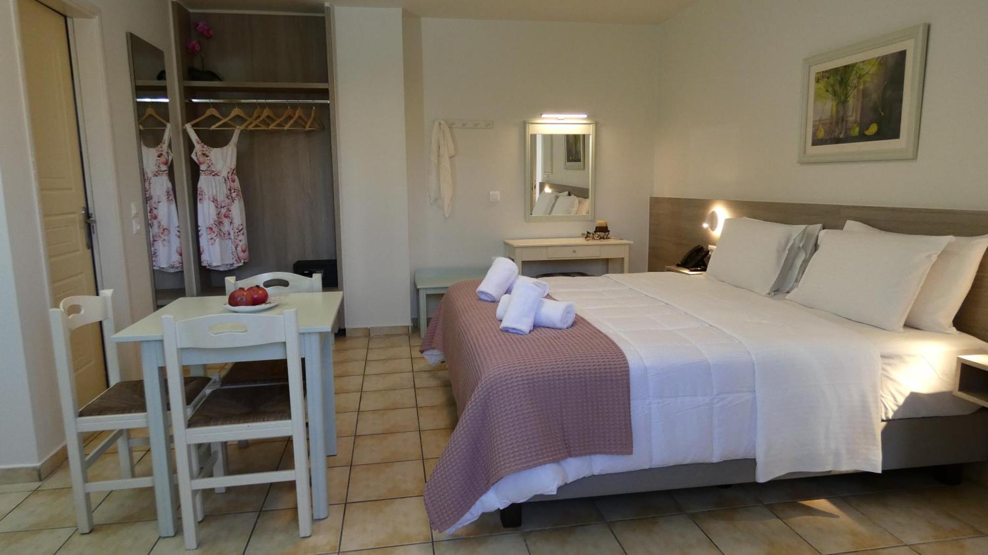 Melina Beach Platanés Екстериор снимка