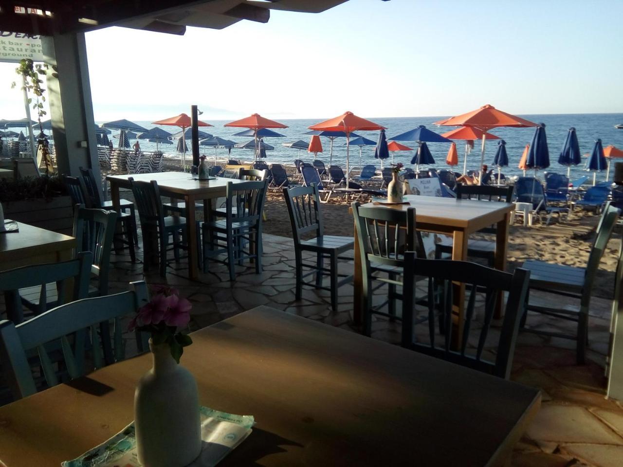 Melina Beach Platanés Екстериор снимка